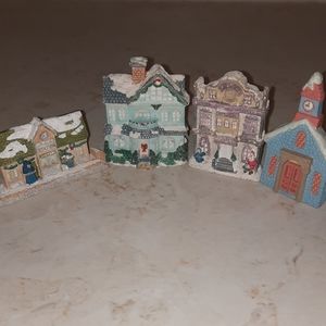Vintage House Of Lloyd 1995 Avon Holiday Church Magnets